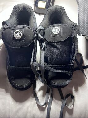 DVS Kids Snap Dry Technology Dirt Series  Black Sneakers Size 7.5” Kids
